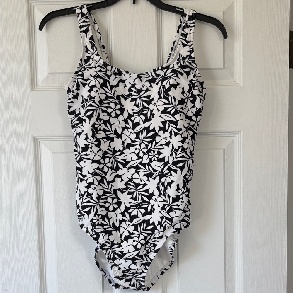 Lands' End Black and White Floral One Piece Swimsuit